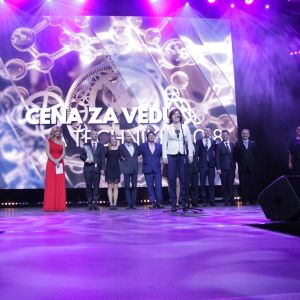 galeria amavet_martina lubyova_ministerka skolstva_cena za vedu_2018_popularizator vedy_AMAVET_asociacia pre mladez vedu a techniku_jozef ristvej_anna gibova_gabriela kukolova_jozef ristvej_ marian babincak_maria babincakova_david richter_denisa vaculciakova_marian giba_jana motesicka