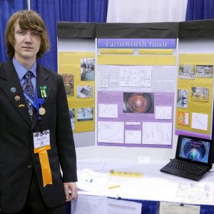 International Science and Engineering Fair, USA 3. miesto v kategórií – Fyzika Špeciálna cena od United Technologies Corporation Farnsworthov fúzor Michal Račko, Gymnázium Jozefa Lettricha, Martin, ISEF, galeria amavet, fotografie amavet