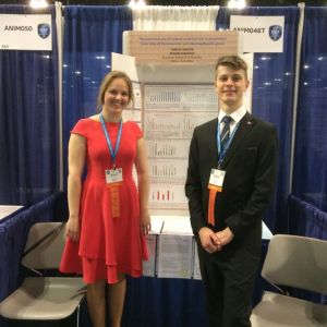 International Science and Engineering Fair, USA 2.miesto v kategórií – Biológia Prírodné étericke oleje v prevencii pred kliešťami rodu Dermacentor Miriam Feretová, Samuel Smoter Katolícka spojená škola sv. Mikuláša, Prešov, ISEF, galeria amavet, fotografie amavet