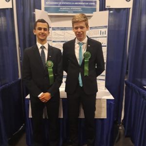 International Science and Engineering Fair, USA 4. miesto v kategórií – Elektrina a mechanika Náhrada syntetických UV-absorbentov lignínom Ján Maťufka a Peter Škripko, Gymnázium sv. Mikuláša, Prešov, ISEF, galeria amavet, fotografie amavet